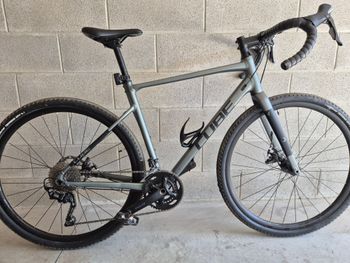 Used CUBE NUROAD PRO 2023 2023 Road & Gravel, Hellgrau — image 6 of 8