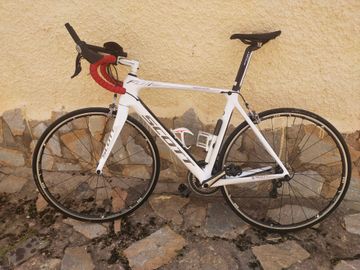 Używany Scott Foil 40 2015 2015 Road & Gravel — zdjęcie 1 z 6