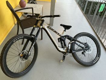 Used Giant Glory Advanced 2024 Frameset 2024 Mountainbike, White, 29, 27.5 — image 5 of 5