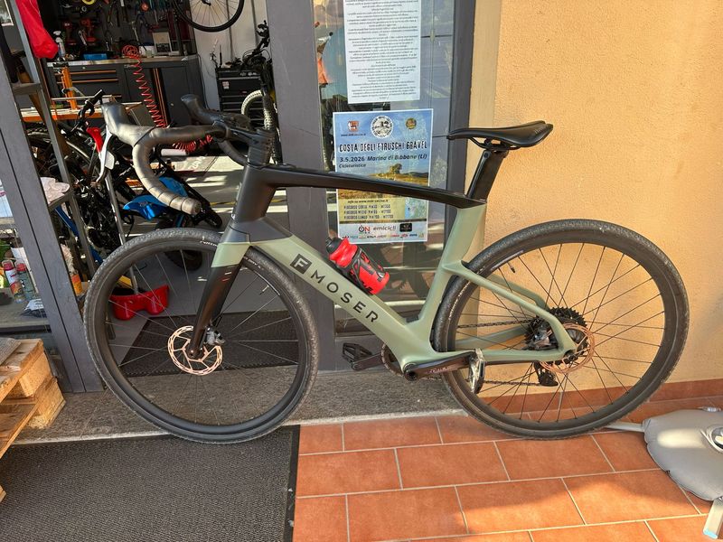 Použité F Moser Custom SRAM Force eTap AXS 2024 Road & Gravel — obrázek 2 z 3