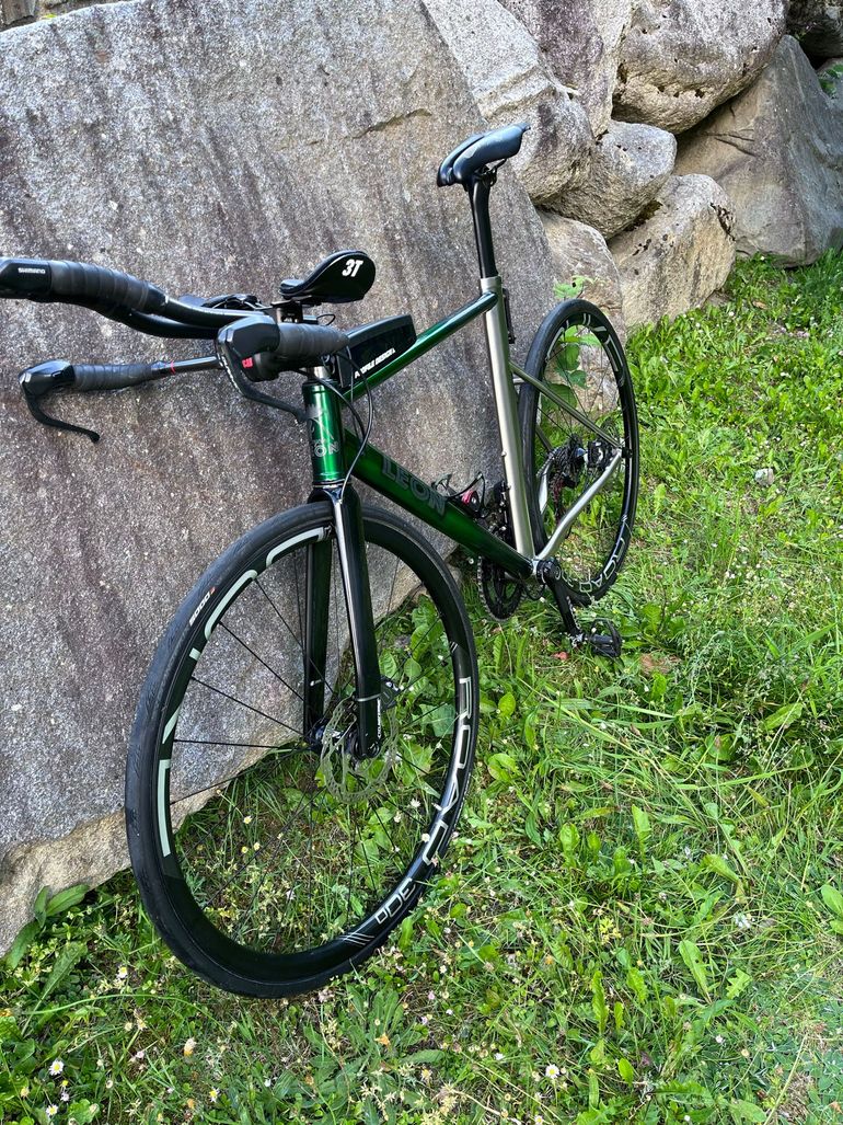 Used cYCLES léon Vélo Triathlon Léon Hora 2021 Road & Gravel, Green — image 3 of 15