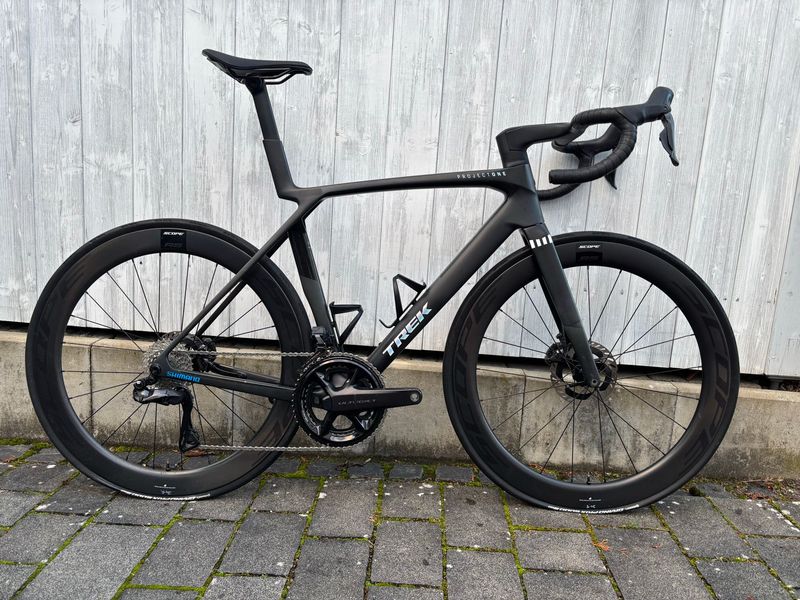 Trek Madone SLR 7 Gen 8 2025 2025 Road & Gravel d'occasion