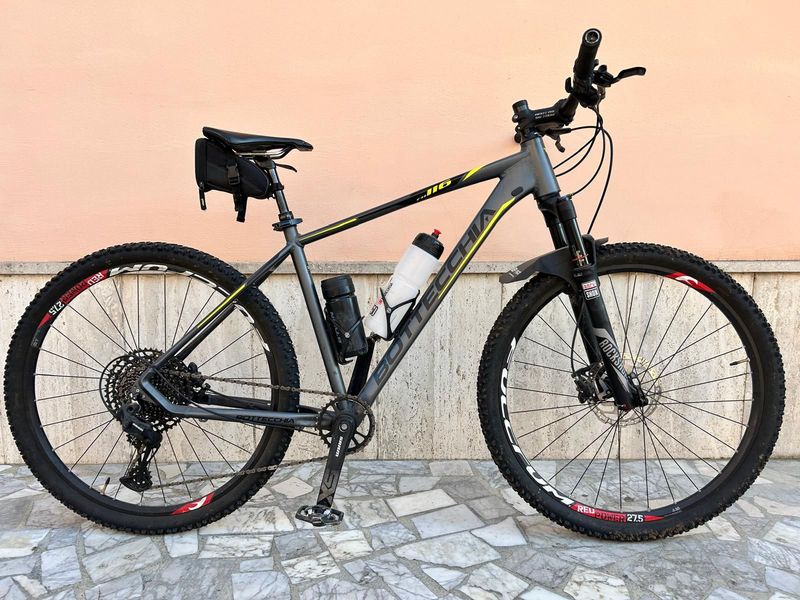 Used Bottecchia Fx 116 2020 Mountainbike, Light Gray — image 1 of 7