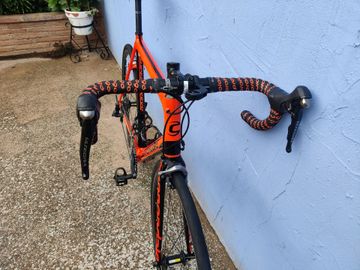 Used Cannondale SuperSix EVO Shimano Ultegra 2017 Road & Gravel, Red — image 9 of 14