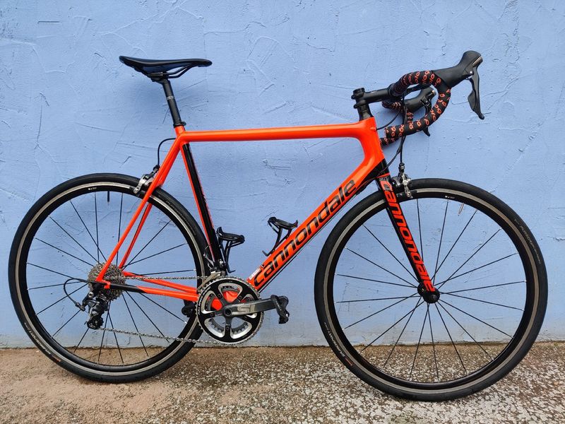 Used Cannondale SuperSix EVO Shimano Ultegra 2017 Road & Gravel, Red — image 1 of 14