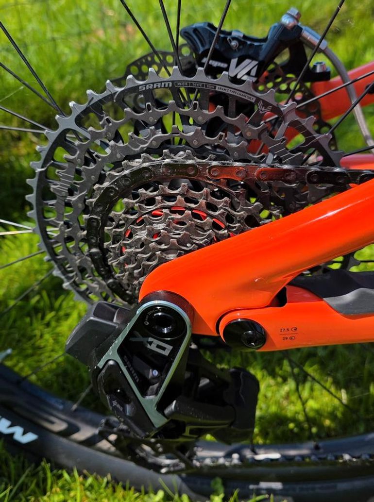 Used Specialized Specialized Levo SL Gen 2 S4 Custom Build 2023 Mountainbike, Orange, Mixed — image 6 of 8