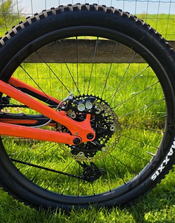 Used Specialized Specialized Levo SL Gen 2 S4 Custom Build 2023 Mountainbike, Orange, Mixed — image 5 of 8