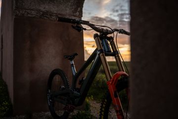 YT Industries Tues 29 CORE 4 2025 2025 Mountainbike usato, Verde — immagine 4 di 7