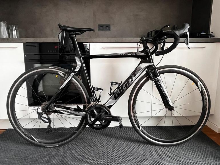 Used Giant Giant Propel Advanced Ultegra 2017 Road & Gravel, Schwarz — image 1 of 5