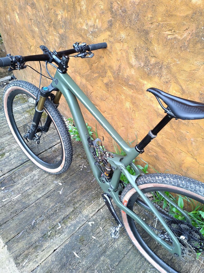 Carbonda Custom Shimano Deore XT 2023 Mountainbike d'occasion — image 2 sur 9