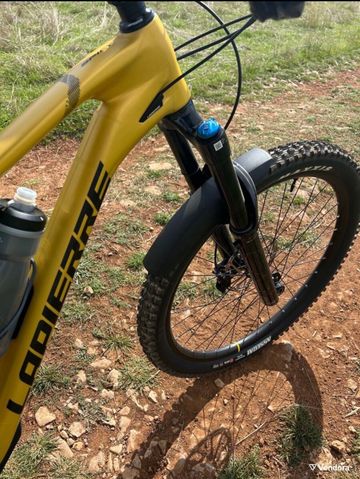 Brugt Lapierre Spicy CF 6.9 2023 2023 Mountainbike — billede 4 af 4