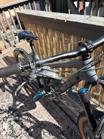 Used Trek Remedy 9.7 2020 2020 Mountainbike, Light Gray, 27.5 — image 7 of 7