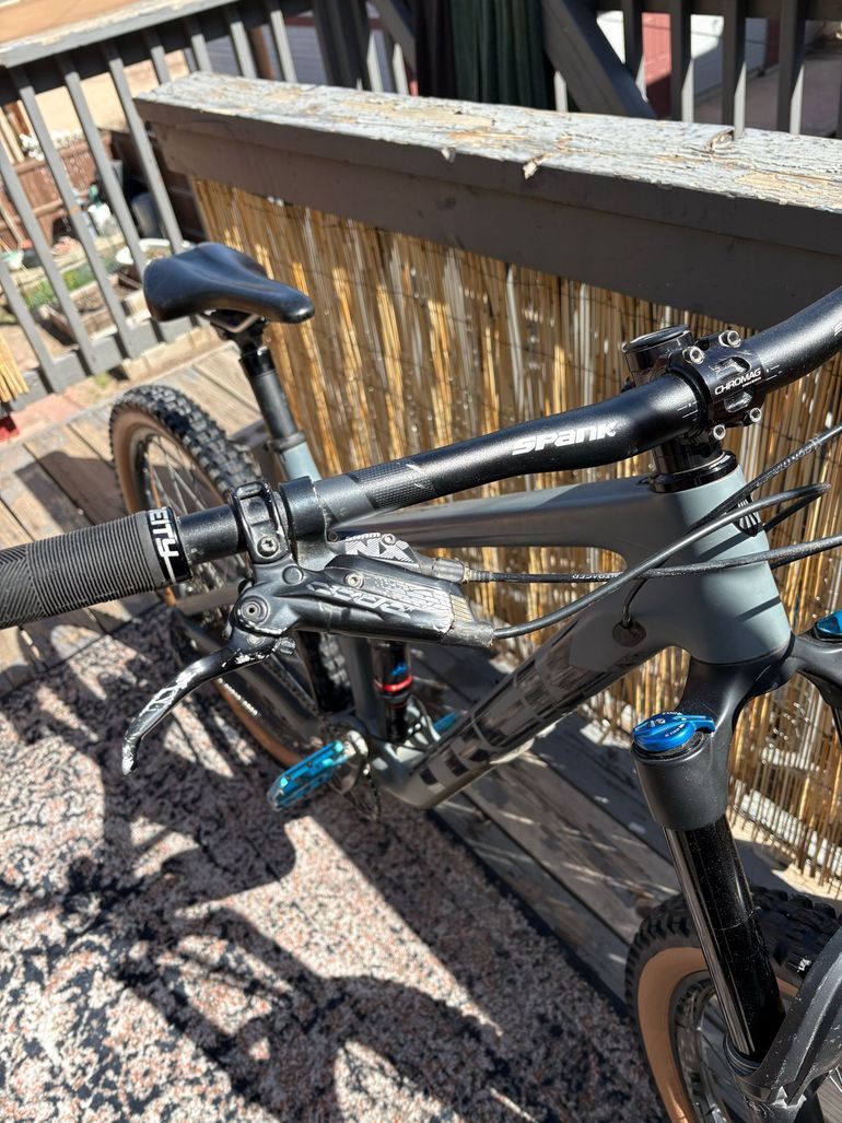Used Trek Remedy 9.7 2020 2020 Mountainbike, Light Gray, 27.5 — image 7 of 7
