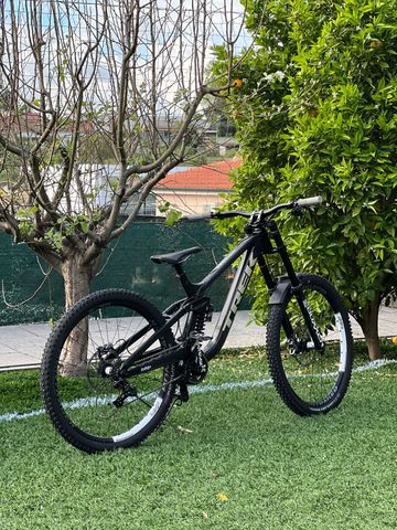 Trek Session 8 2025 2025 MTB usato