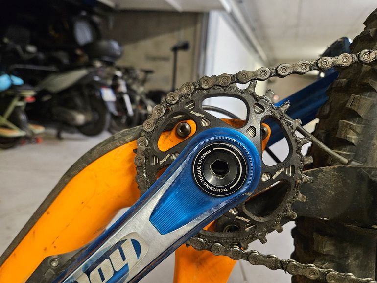 Used Specialized Specialized Stumpjumper FSR 650B 2016 Mountainbike, Orange — image 15 of 16
