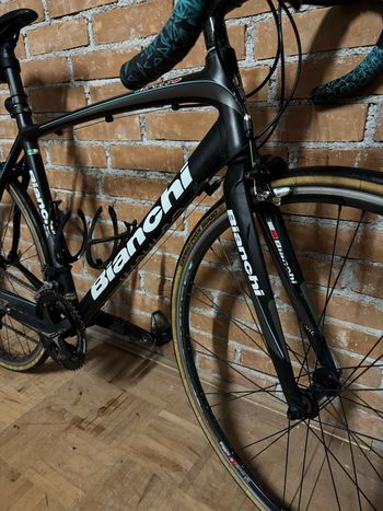 Used Bianchi Impulso Campagnolo Veloce 2018 Road & Gravel — image 2 of 7