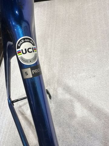 Used Giant TCR Advanced Pro Disc Frameset 2024 Frameset 2024 Road & Gravel, Blue — image 3 of 10