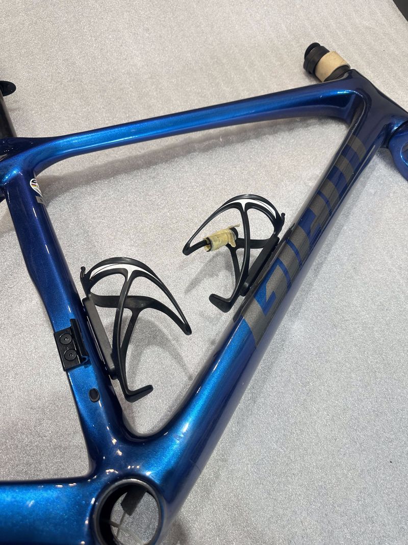 Used Giant TCR Advanced Pro Disc Frameset 2024 Frameset 2024 Road & Gravel, Blue — image 2 of 10