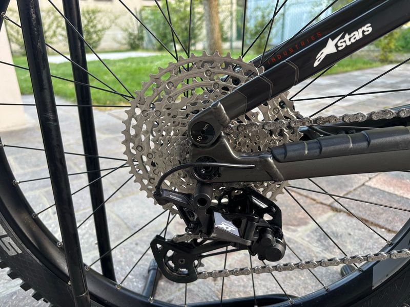 Gebrauchtes KTM MACINA PROWLER PRO 2022 2022 Mountainbike, Hellgrau, 29 — Bild 4 von 12