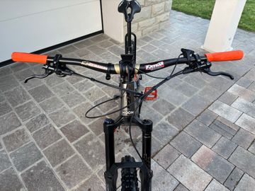 Gebrauchtes KTM MACINA PROWLER PRO 2022 2022 Mountainbike, Hellgrau, 29 — Bild 12 von 12