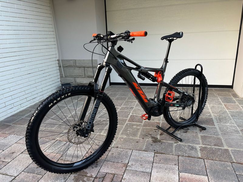 Gebrauchtes KTM MACINA PROWLER PRO 2022 2022 Mountainbike, Hellgrau, 29 — Bild 3 von 12