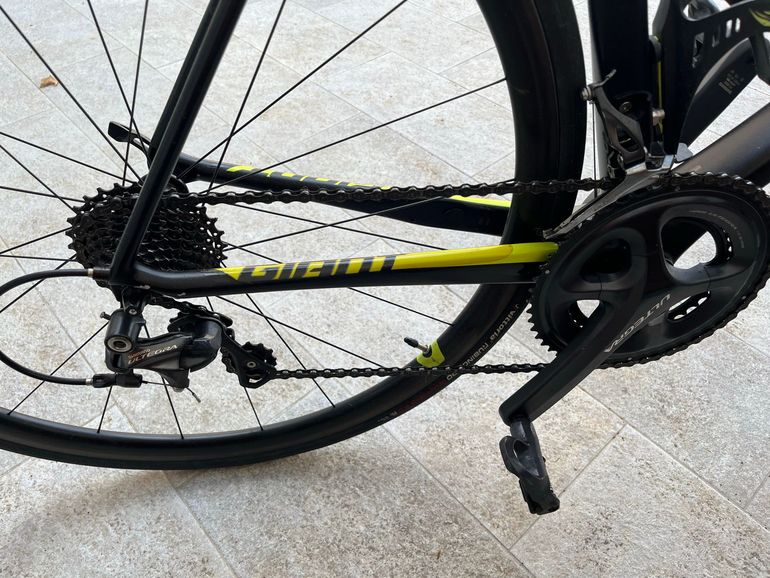 Used Giant TCR Advanced Pro 1 2017 2017 Road & Gravel, Black — image 2 of 7