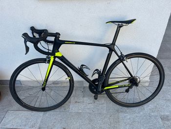 Used Giant TCR Advanced Pro 1 2017 2017 Road & Gravel, Black — image 1 of 7