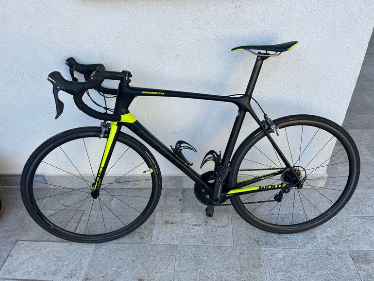 Used Giant TCR Advanced Pro 1 2017 2017 Road & Gravel, Black — image 1 of 7