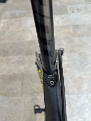 Used Giant TCR Advanced Pro 1 2017 2017 Road & Gravel, Black — image 6 of 7