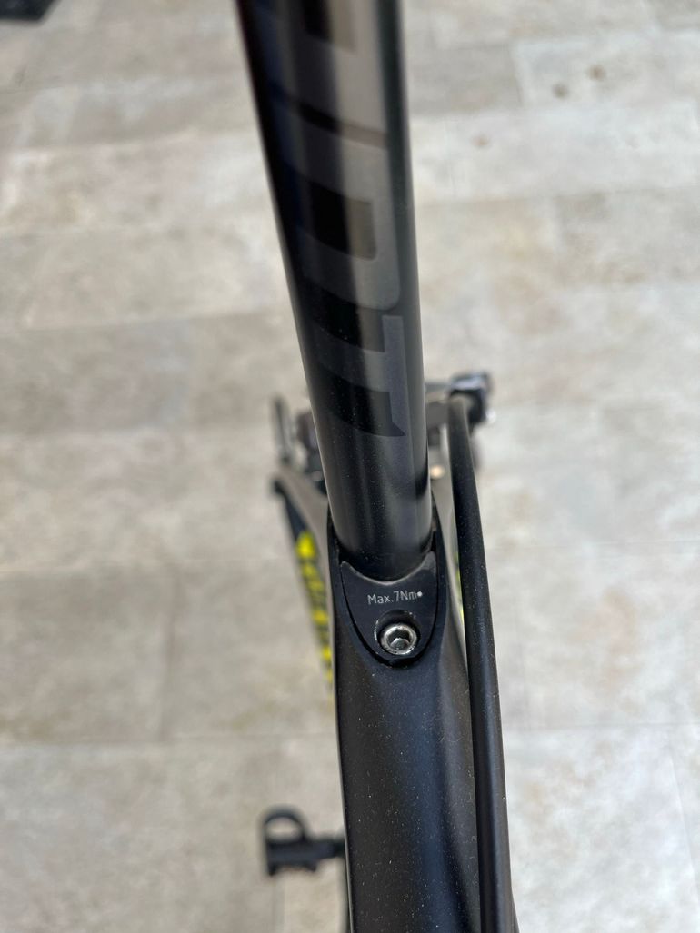 Used Giant TCR Advanced Pro 1 2017 2017 Road & Gravel, Black — image 6 of 7