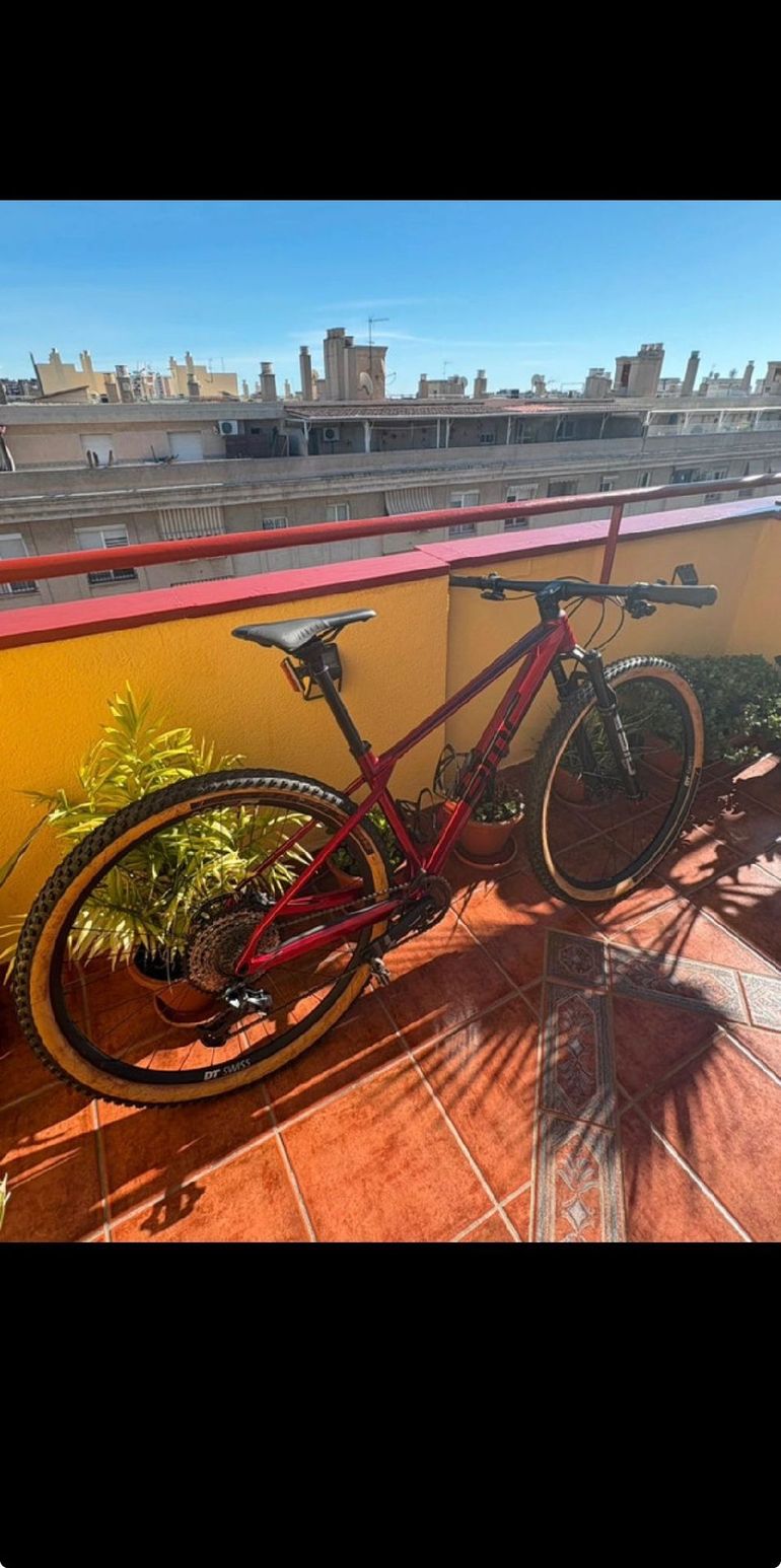 Used BMC Twostroke 01 FOUR 2022 2022 Mountainbike, Rot, 29 — image 4 of 12