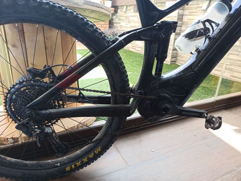Used Trek Powerfly LT 9.7 2019 2019 Mountainbike — image 7 of 9