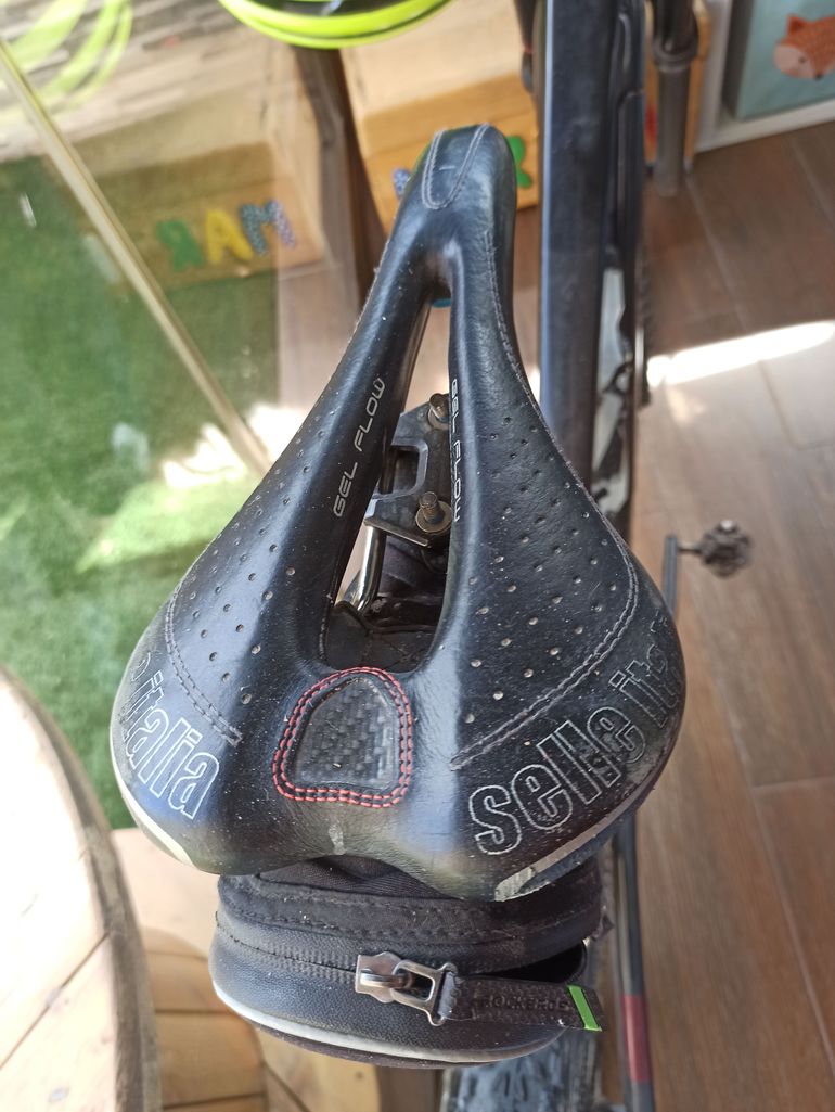 Used Trek Powerfly LT 9.7 2019 2019 Mountainbike — image 2 of 9