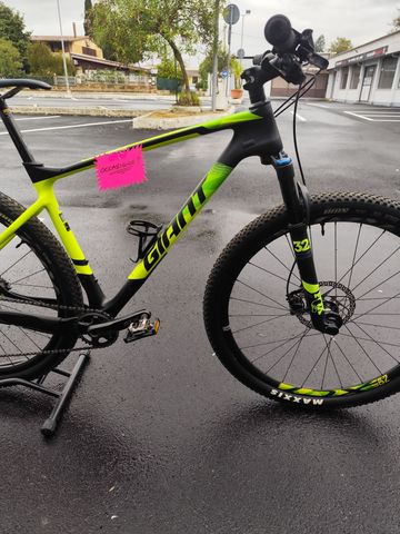 Used Giant Xtc Shimano Deore XT 2020 Mountainbike, Green — image 3 of 8
