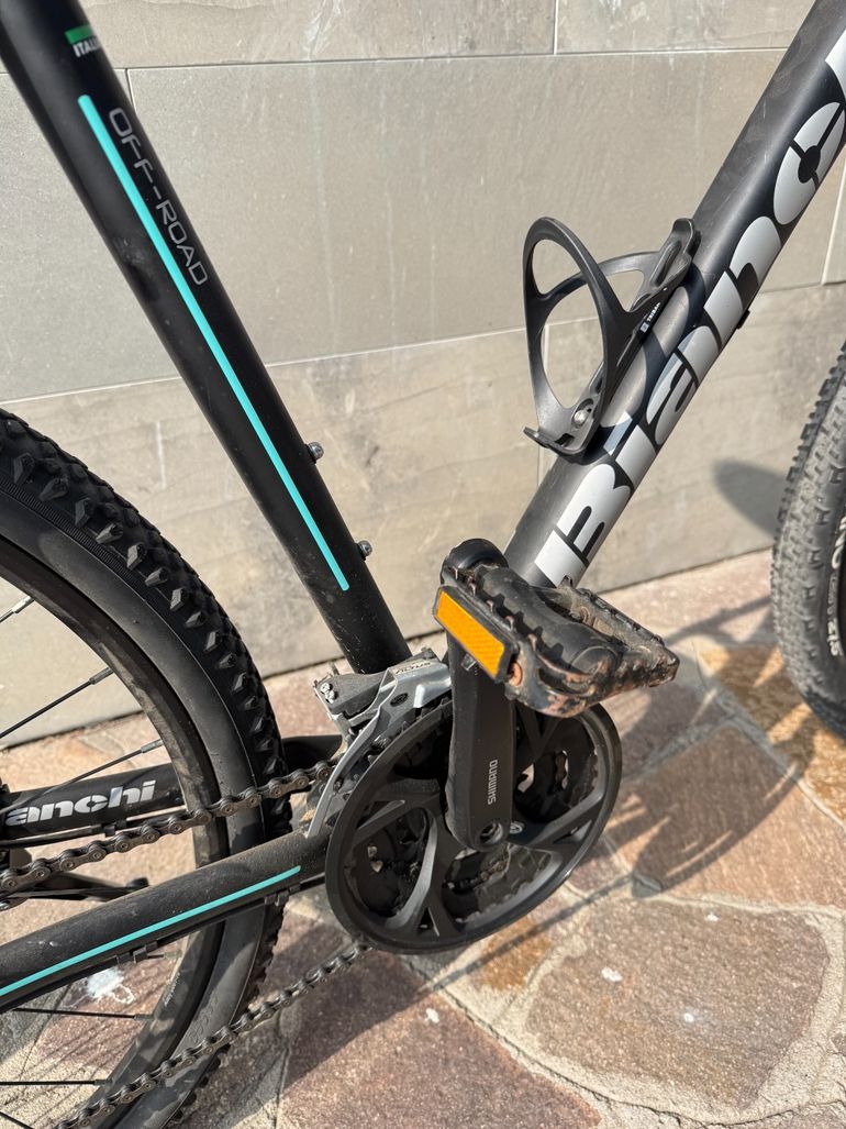 Used Bianchi Kuma 27.2 Altus 3x9 Disc 2015 2015 Mountainbike — image 28 of 28