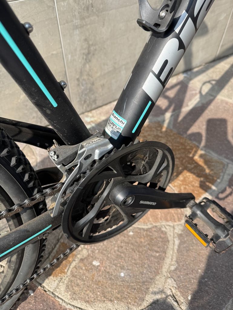 Used Bianchi Kuma 27.2 Altus 3x9 Disc 2015 2015 Mountainbike — image 21 of 28