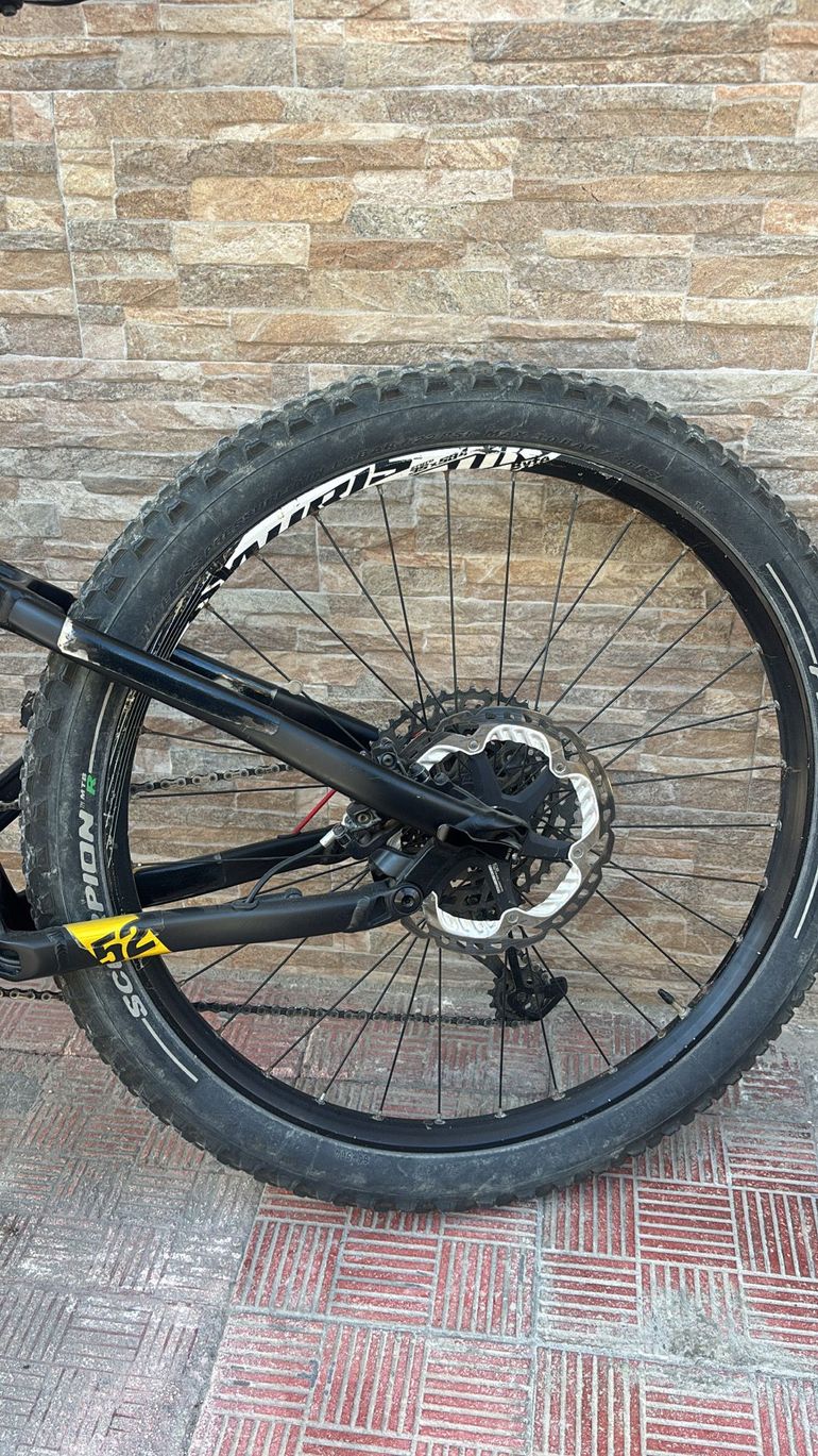 Used LOMBARDO LOMBARDO Custom SRAM SX Eagle 2025 Mountainbike, Black — image 4 of 9