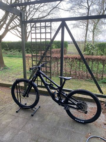 Used Canyon Torque Mullet CF 7 2023 2023 Mountainbike, Black, 29, 27.5 — image 4 of 5