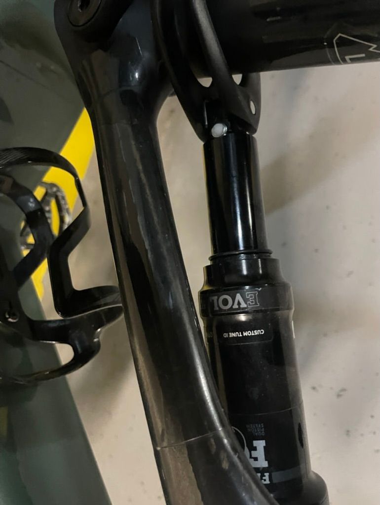 Used Specialized Turbo Levo Expert Carbon 2020 2020 Mountainbike — image 7 of 10