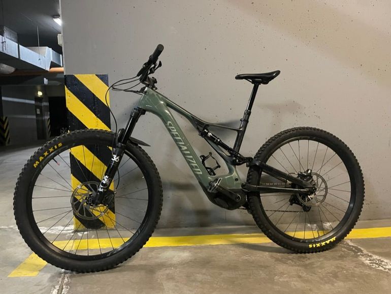 Used Specialized Turbo Levo Expert Carbon 2020 2020 Mountainbike — image 1 of 10