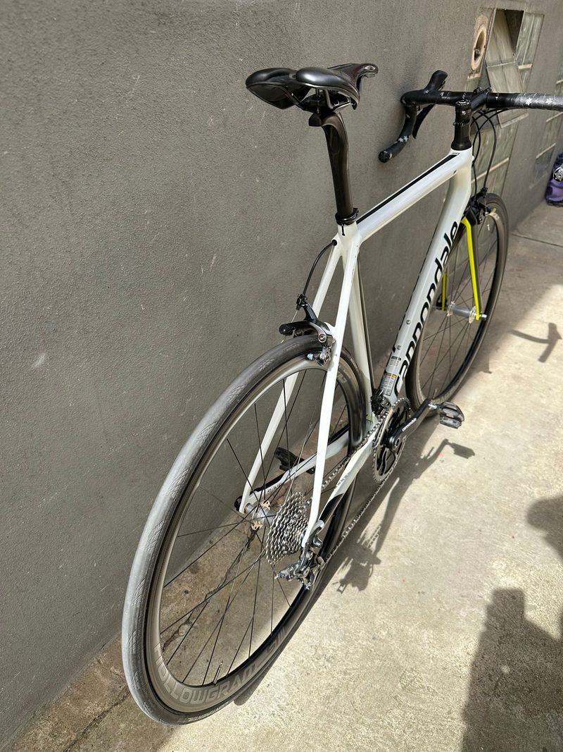 Used Cannondale SuperSix EVO Shimano Dura Ace 2018 Road & Gravel, White — image 9 of 11