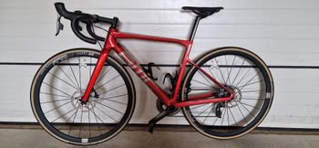 Used BMC Teammachine SRAM Force eTap AXS 2020 Road & Gravel, Red — image 3 of 3