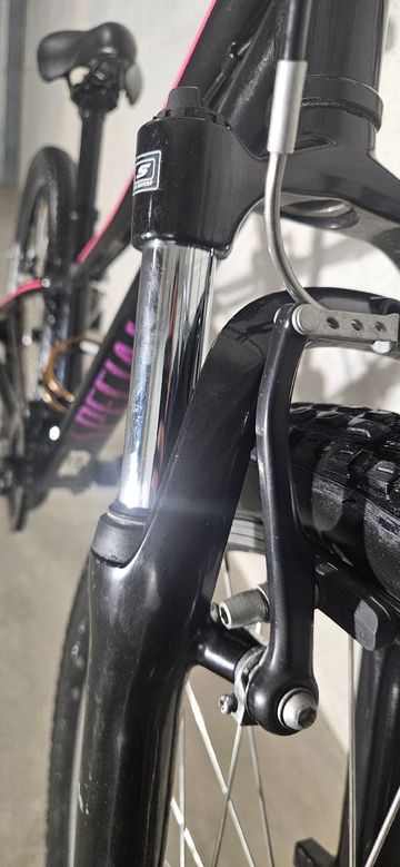 Specialized Hotrock 24 2020 2020 Youth usato, Nero — immagine 11 di 13