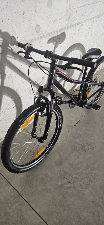 Specialized Hotrock 24 2020 2020 Youth usato, Nero — immagine 4 di 13