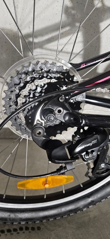 Specialized Hotrock 24 2020 2020 Youth usato, Nero — immagine 3 di 13