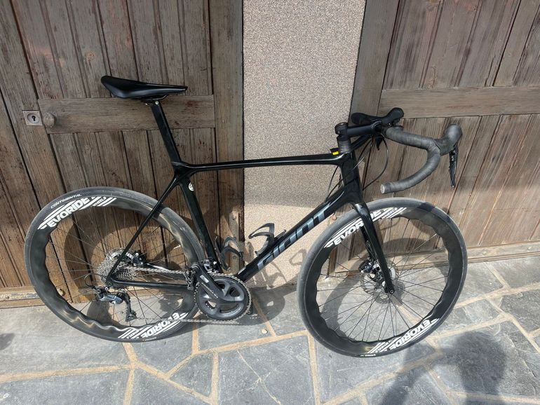 Used Giant Tcr Shimano Ultegra 2021 Road & Gravel, Black — image 1 of 6