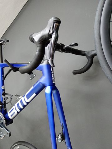 Used Bmc slr01 Custom Shimano Ultegra Di2 2022 Road & Gravel, Blue — image 4 of 5