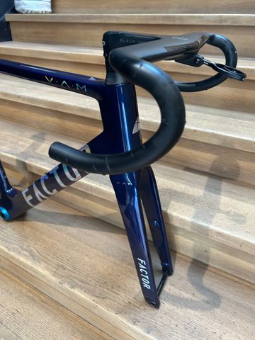 Used Factor OSTRO VAM 2023 Frameset 2023 Road & Gravel, Blue — image 2 of 5