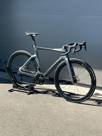 Bianchi, Oltre Comp 105 Di2 2025