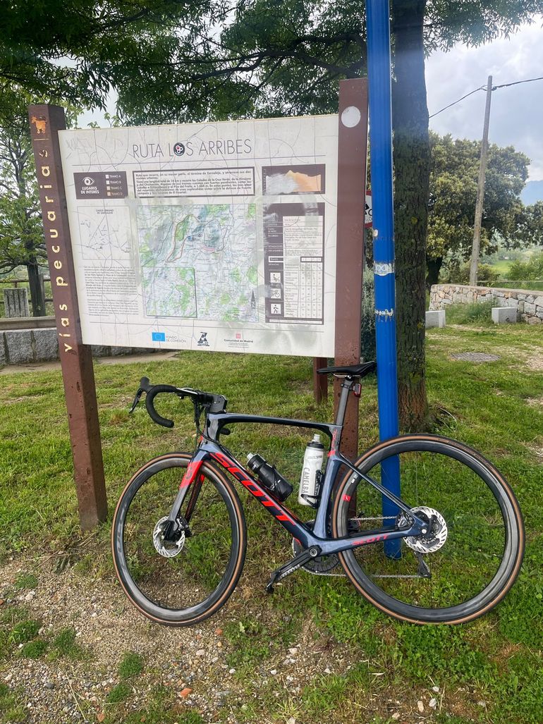 Used Scott Foil Shimano Ultegra Di2 2018 Road & Gravel — image 6 of 6